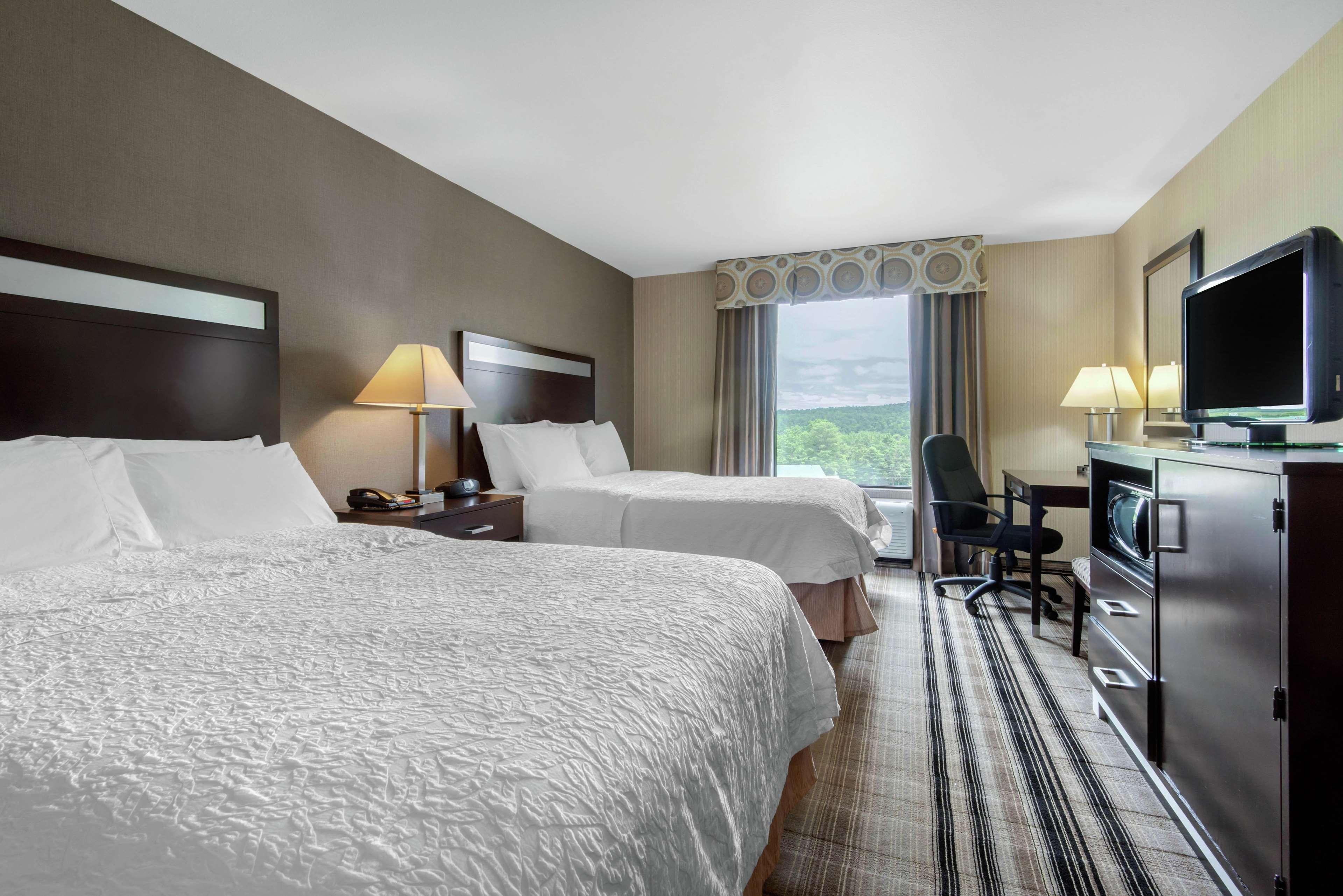 Hampton Inn Meadville Bagian luar foto