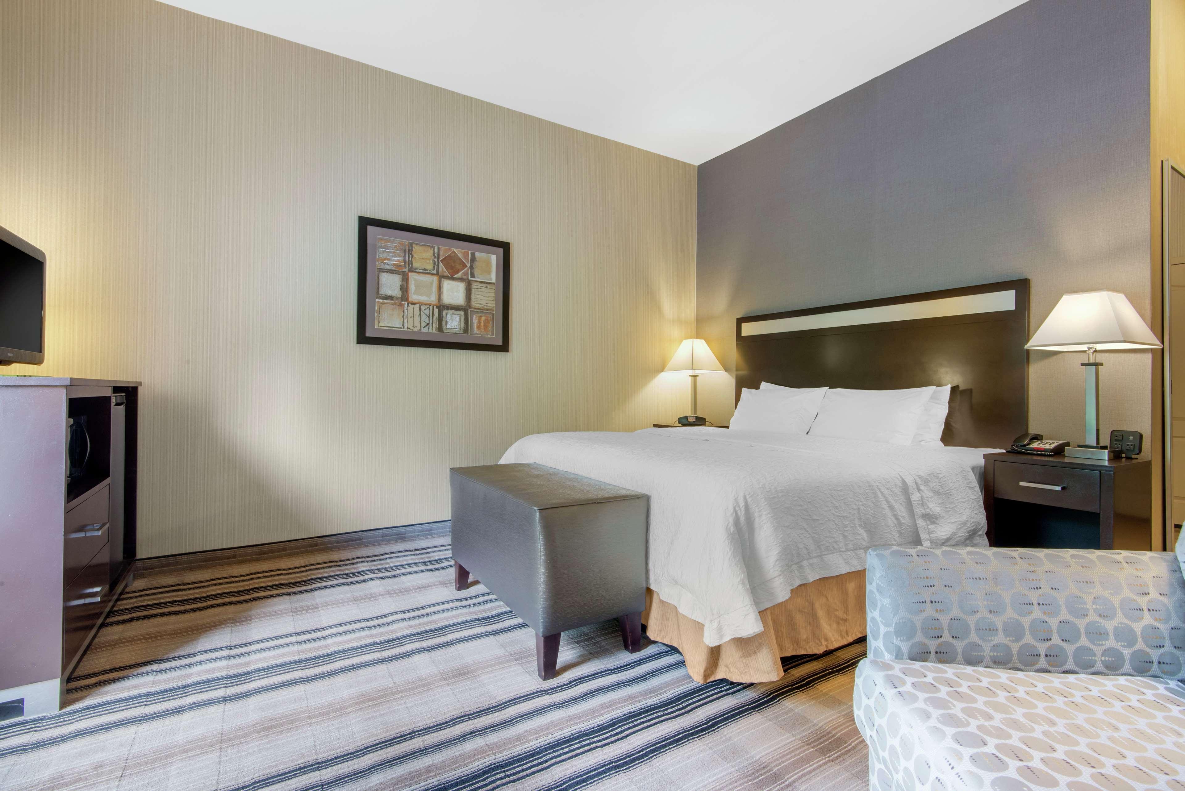 Hampton Inn Meadville Bagian luar foto