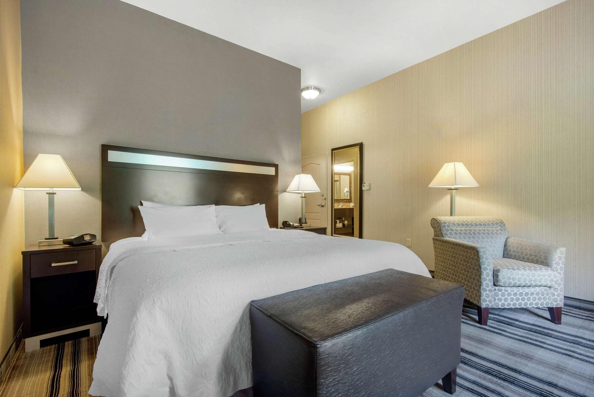 Hampton Inn Meadville Bagian luar foto