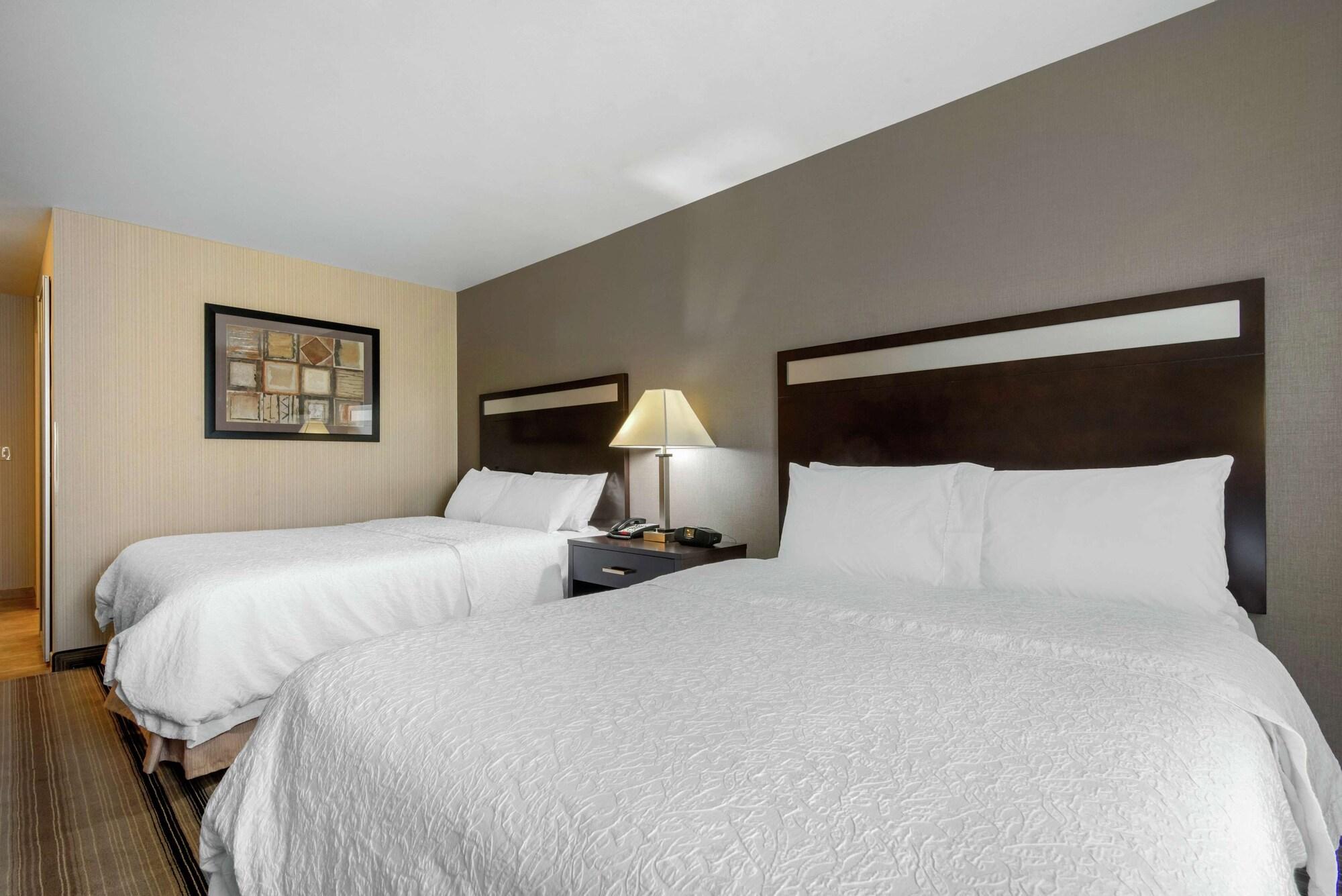 Hampton Inn Meadville Bagian luar foto